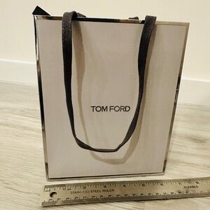 Designer Authentic Tom Ford paper shopping bag